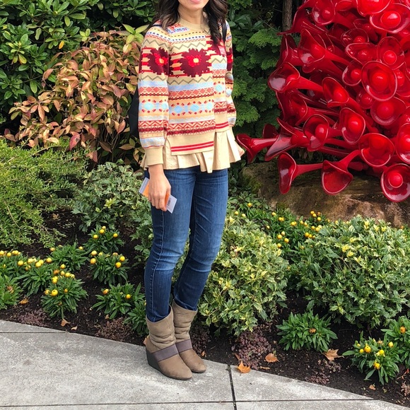 Patterned asymmetrical cut sweater - Picture 3 of 3